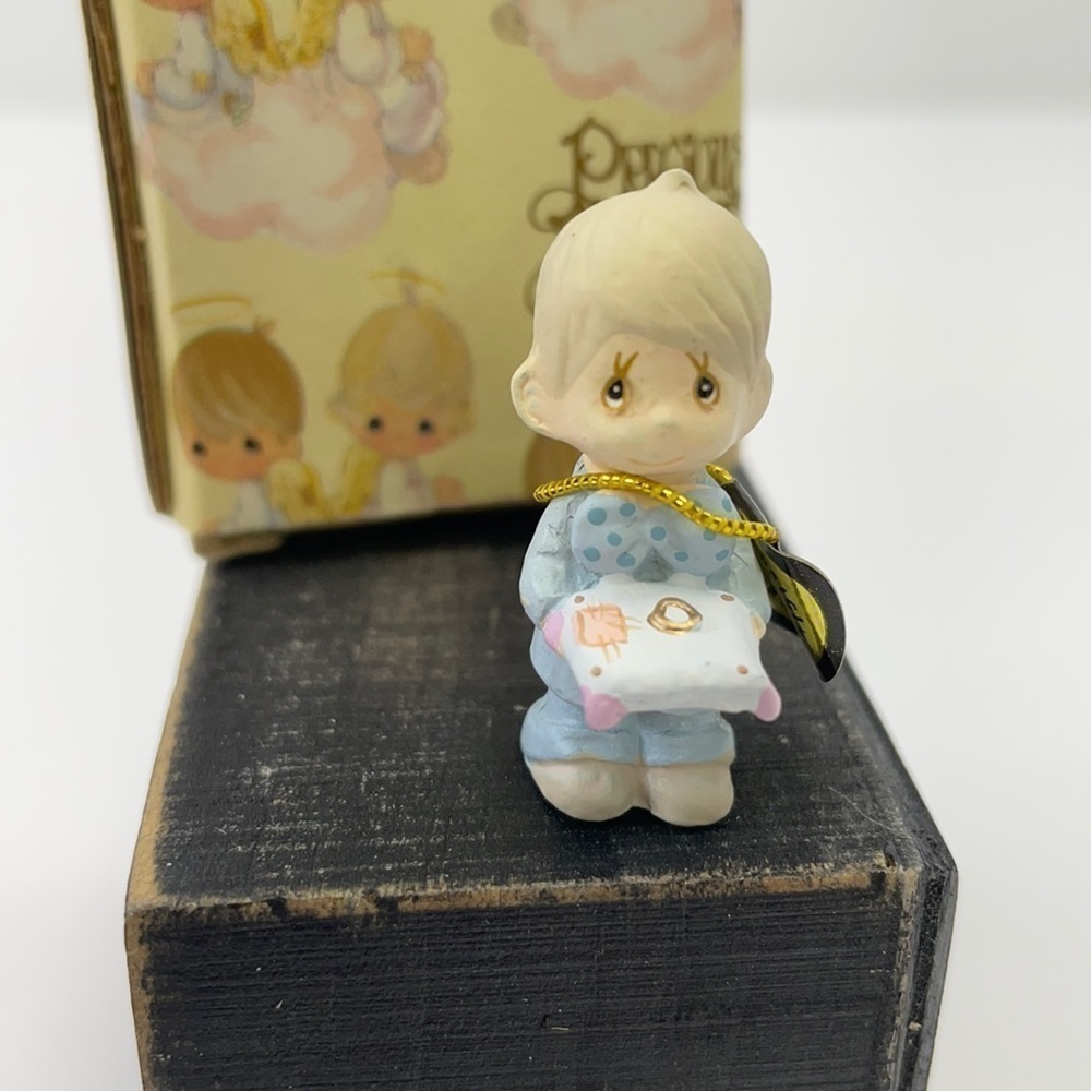 Precious moments pewter Ring bearer mini figure